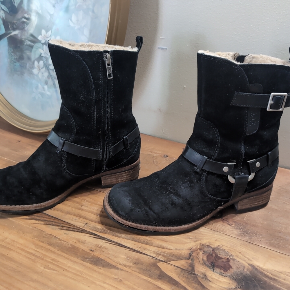 UGG Australia ENDELL Black Waterproof Logo Biker Boots US 7.5